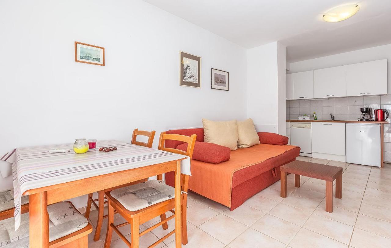 Appartement Dubravka à Poreč Extérieur photo