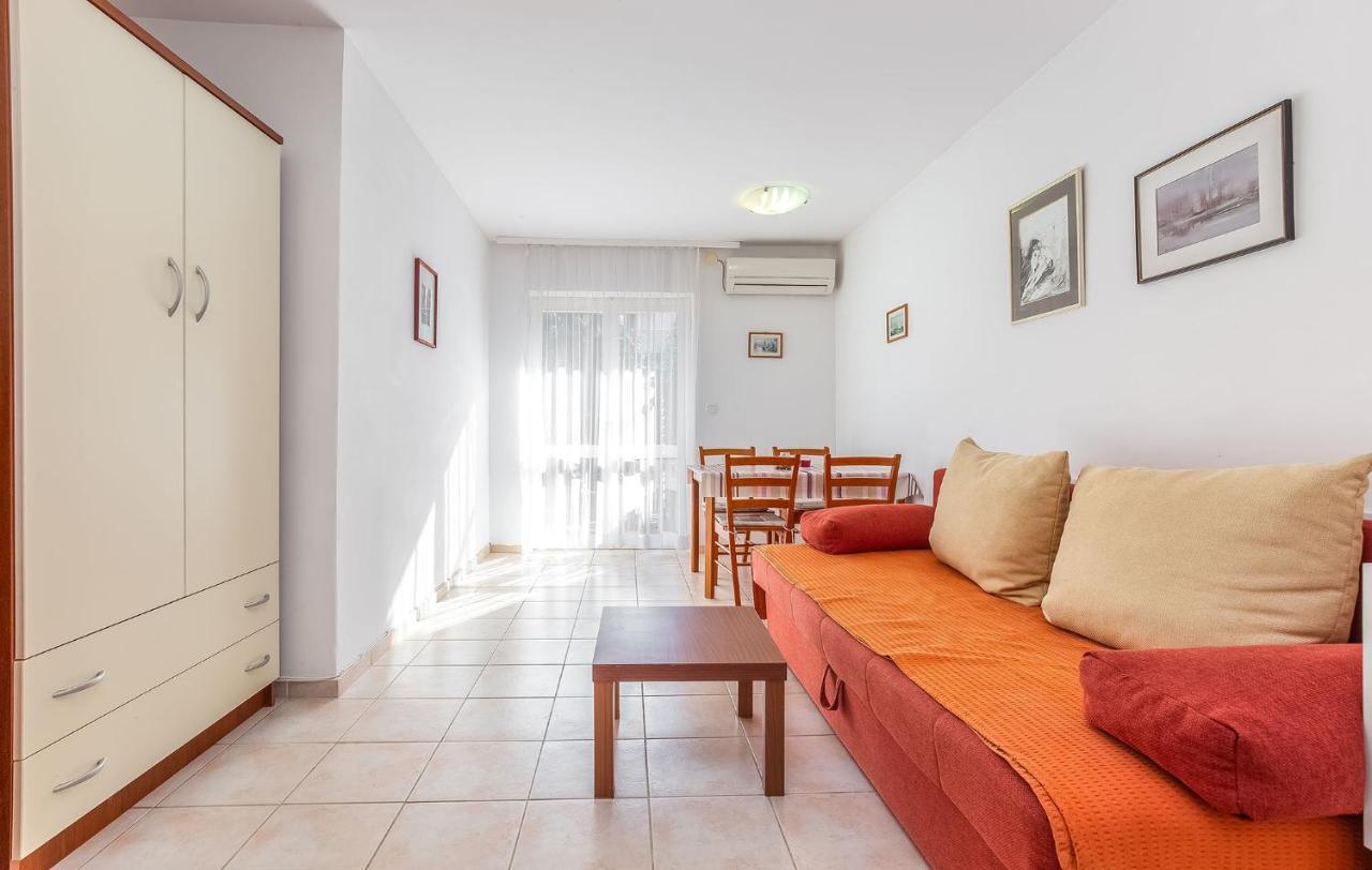 Appartement Dubravka à Poreč Extérieur photo