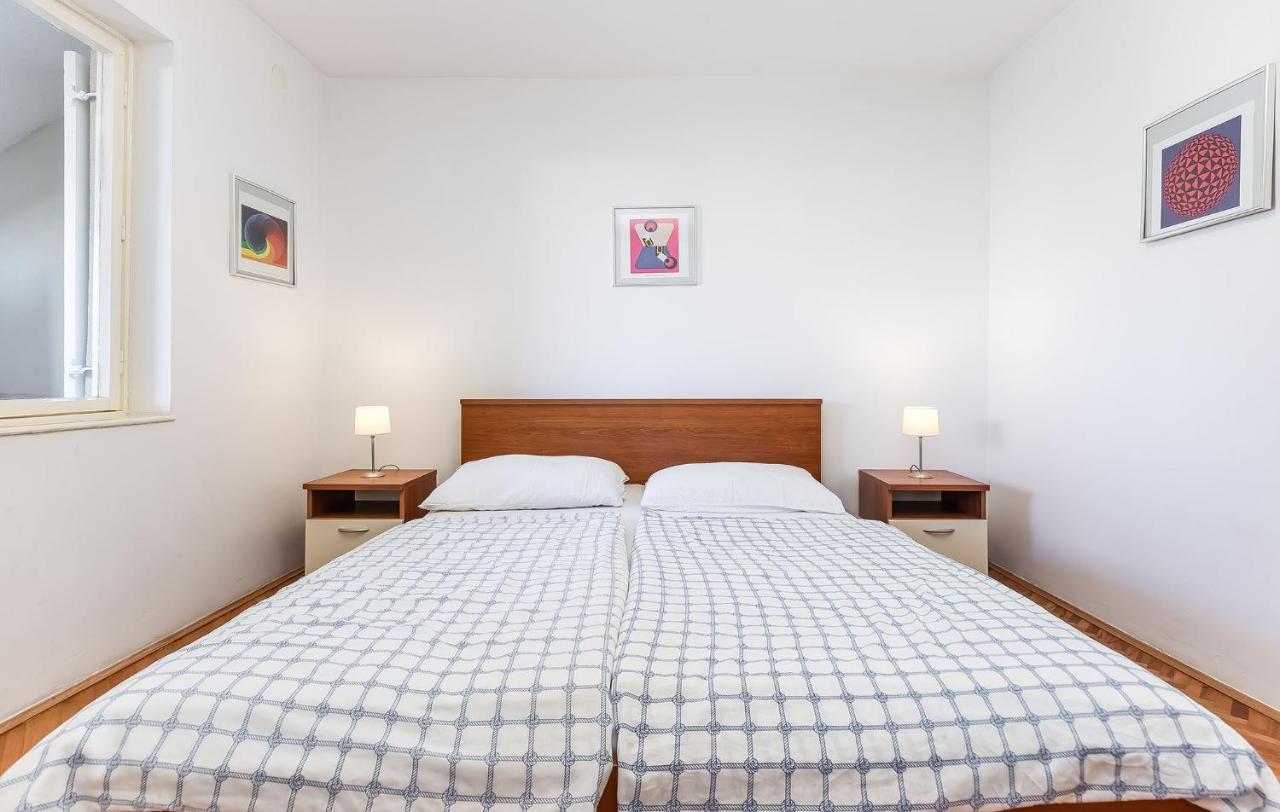 Appartement Dubravka à Poreč Extérieur photo