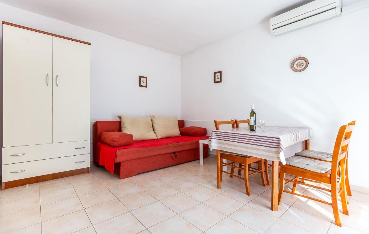 Appartement Dubravka à Poreč Extérieur photo